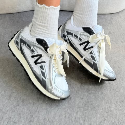 Story TS Sneakers com look real